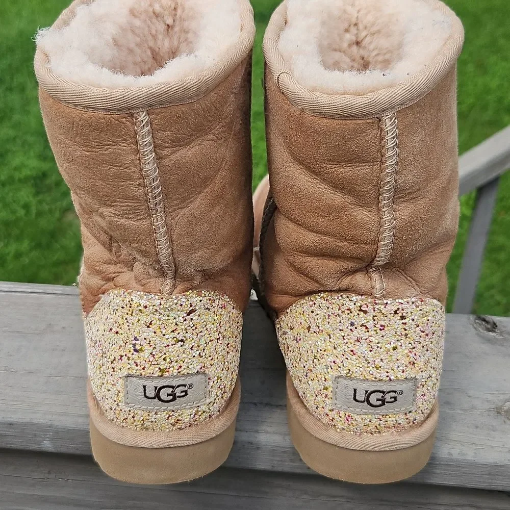UGG Classic Short Sparkle Heel Boots | Size 8 | Style 1090891